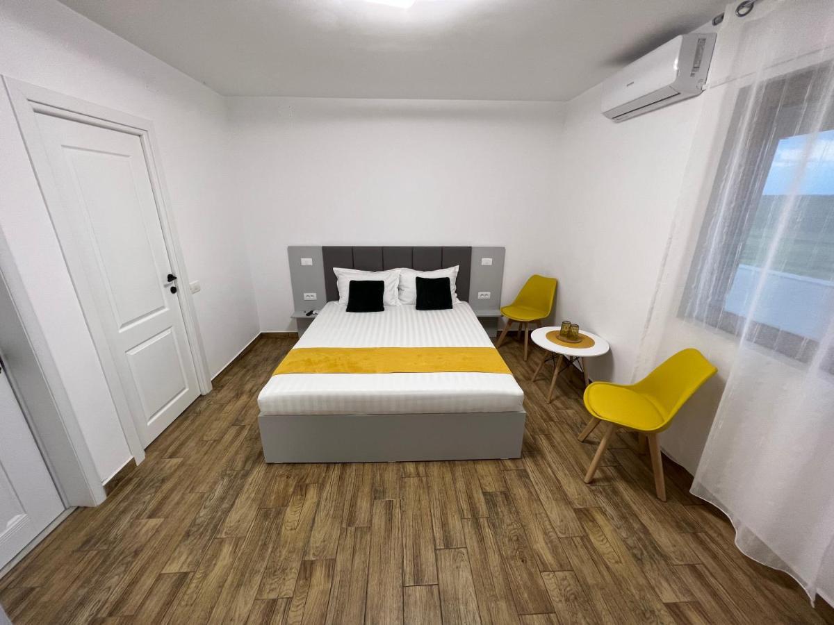 Adelis Holiday home